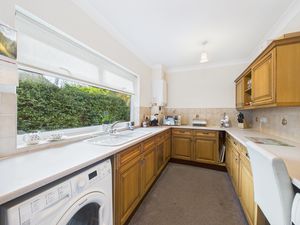 Photo 11- click for photo gallery